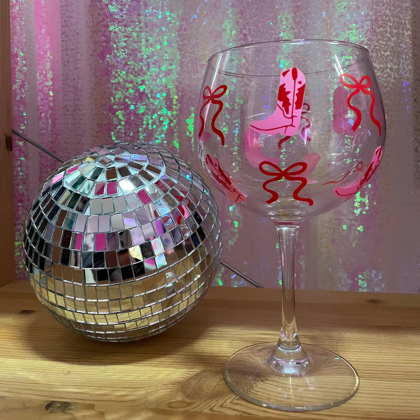Boots & Bows Gin Glass *PRE ORDER FOR COLLECTION FROM FLAURA ROSE*
